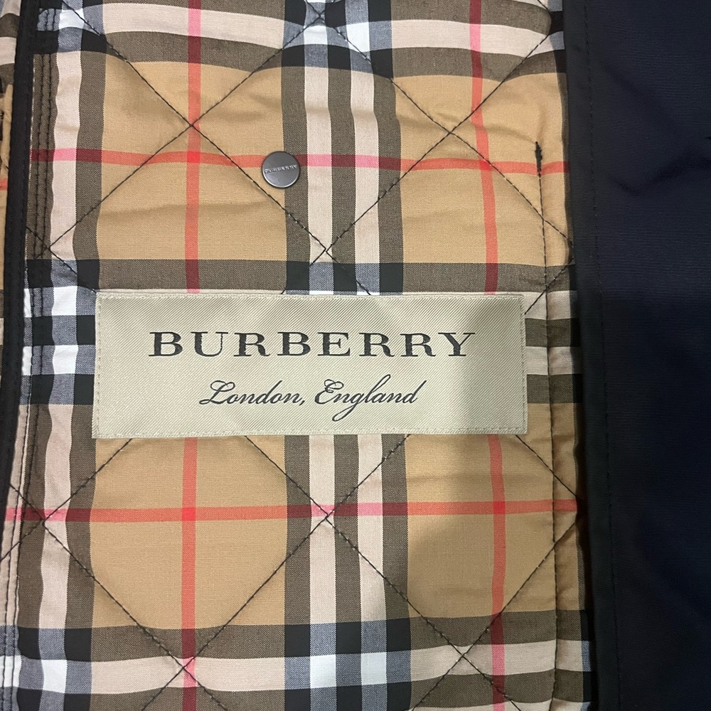 Burberry Black Quilted Puffer Coat - Picture 6 of 8